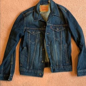 Levi’s trucker jacket